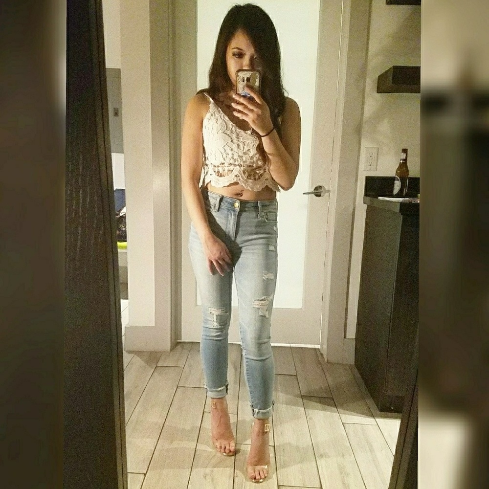 Meet your posher! 😚